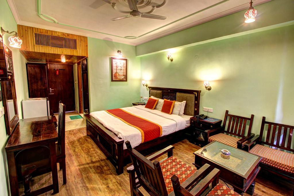 Hotel The Himachal Inn Манали Экстерьер фото